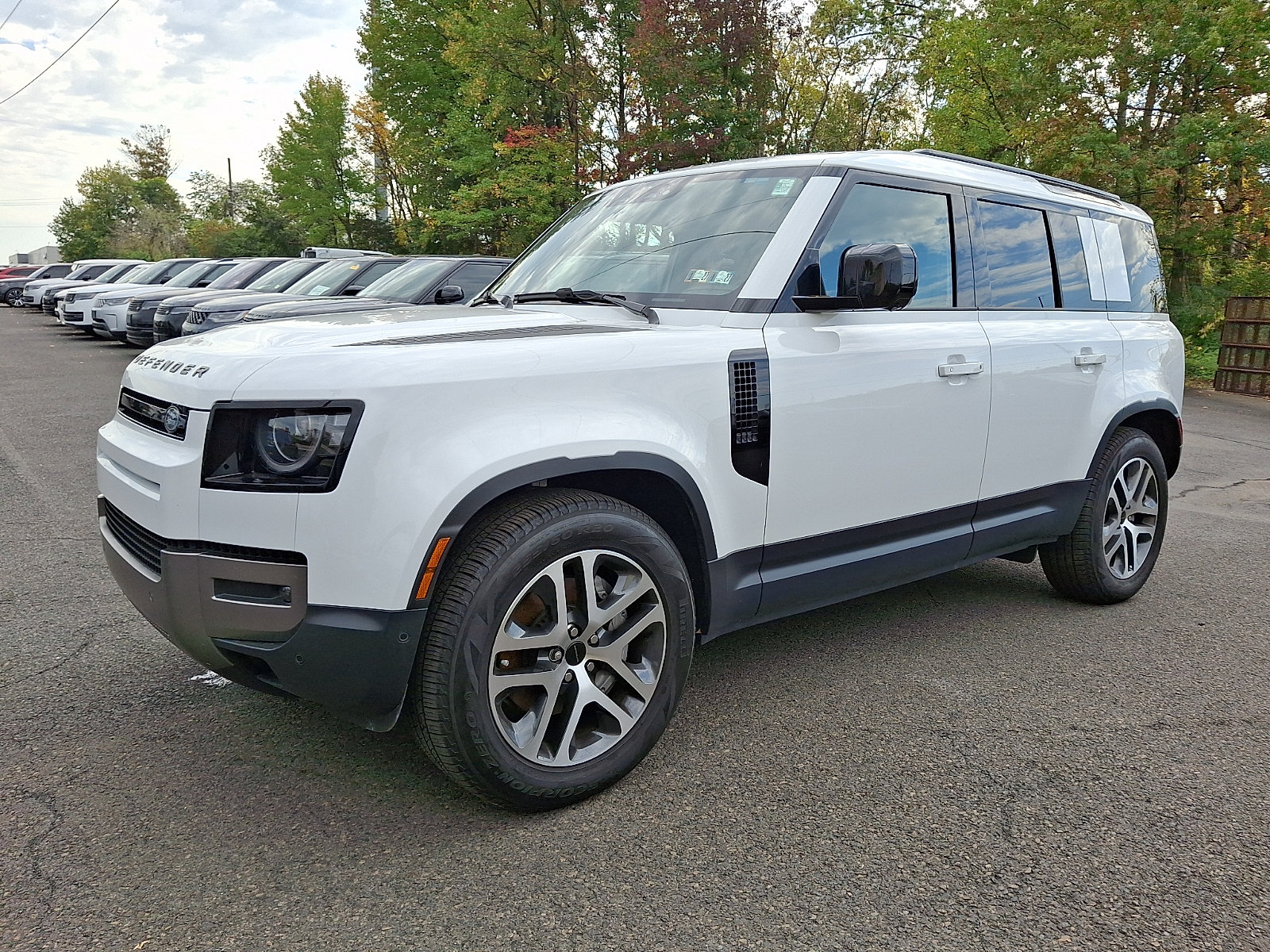 Used 2026 Land Rover Defender 110 S AWD/4WD image 1