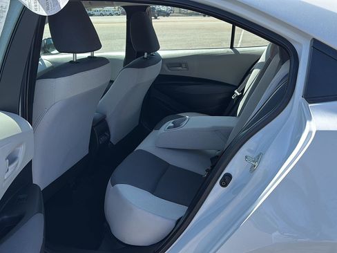 Used 2023 Toyota Corolla LE image 8