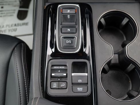 Used 2025 Honda Pilot EX-L image 53