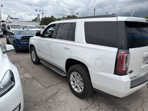 Used 2018 GMC Yukon SLT w/ HD Trailering Package RWD image 2
