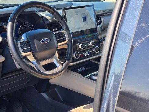 Used 2024 Ford Expedition Limited AWD/4WD image 28
