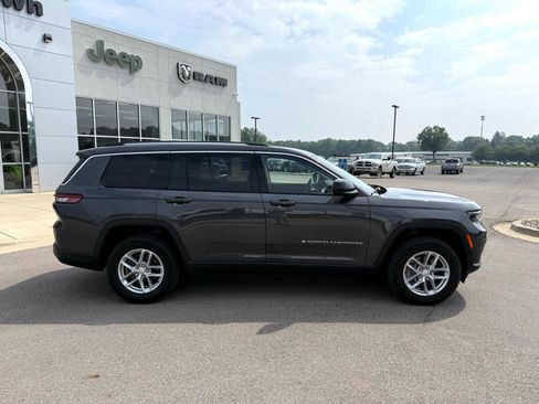 Used 2023 Jeep Grand Cherokee L Laredo w/ Luxury Tech Group I image 2