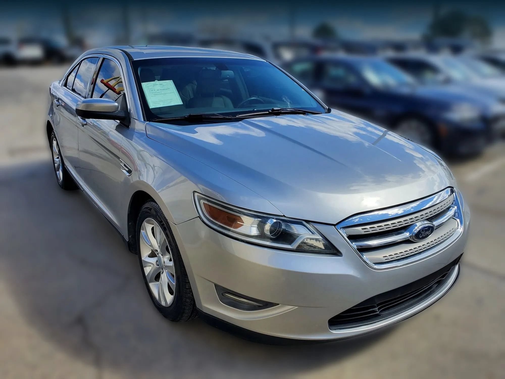 Used 2010 Ford Taurus SEL FWD image 11