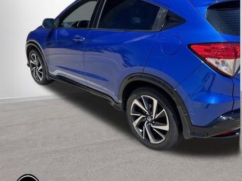 Used 2019 Honda HR-V Sport image 6