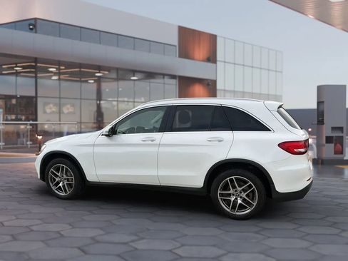 Used 2017 Mercedes-Benz GLC 300 GLC 300 Sport Utility 4D w/ Premium 2 Package image 4
