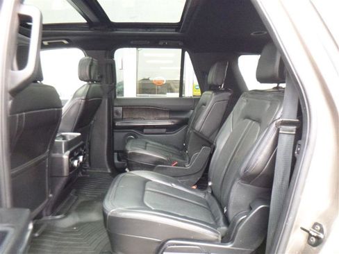 Used 2018 Ford Expedition Max Limited w/ Equipment Group 302A AWD/4WD image 6