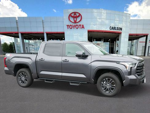 Used 2024 Toyota Tundra SR5 w/ SR5 Convenience Package AWD/4WD image 2