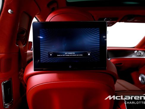 Used 2023 Bentley Flying Spur W12 image 20