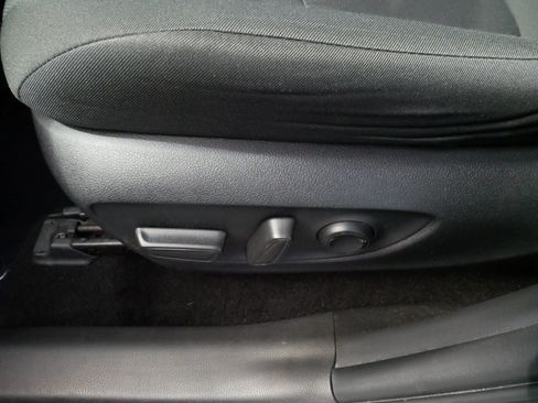 Certified 2025 Toyota RAV4 XLE AWD/4WD image 20