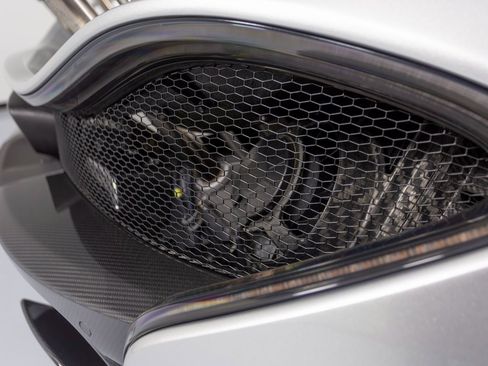 Used 2014 McLaren P1 image 83