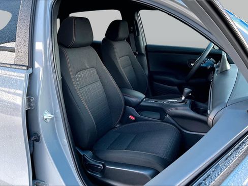 Used 2024 Honda HR-V Sport image 9