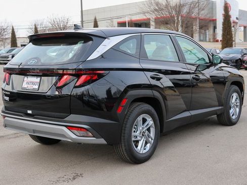 New 2026 Hyundai Tucson SE image 3