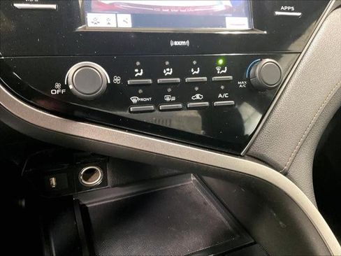 Used 2020 Toyota Camry LE w/ Convenience Package image 25