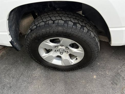 Used 2024 RAM 1500 Big Horn AWD/4WD image 15