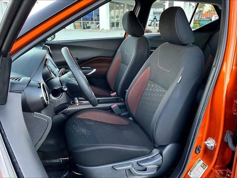 Used 2023 Nissan Kicks SR image 21