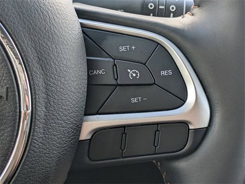 Certified 2021 Jeep Compass Latitude w/ Convenience Group image 21