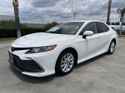 Used 2024 Toyota Camry LE w/ Convenience Package FWD image 1