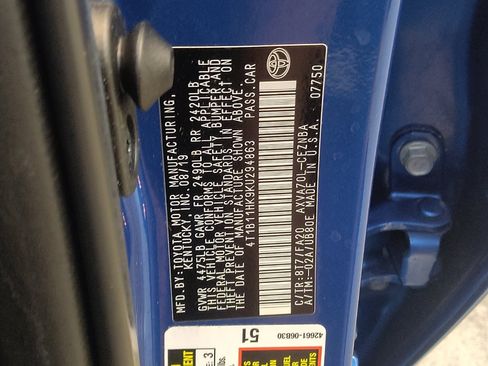 Used 2019 Toyota Camry LE FWD image 33