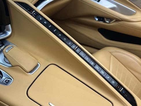 Used 2021 Chevrolet Corvette Stingray Premium Cpe w/ Z51 Performance Package image 22