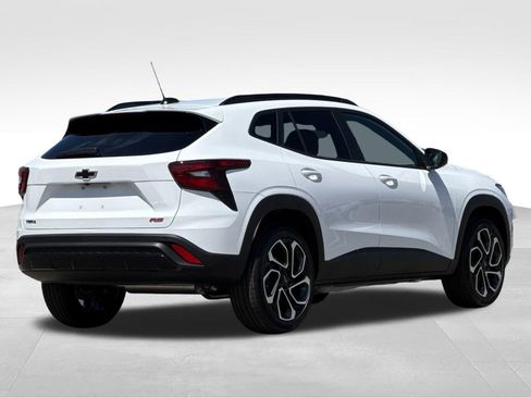 New 2026 Chevrolet Trax RS w/ Driver Confidence Package FWD image 5