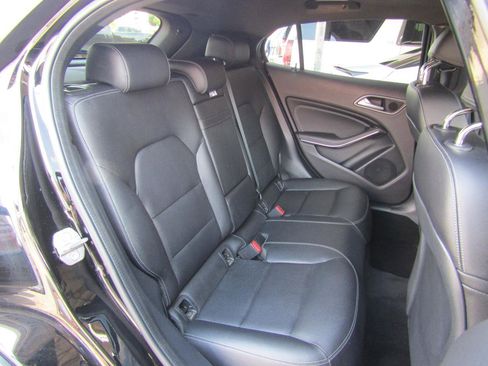 Used 2020 Mercedes-Benz GLA 250 GLA 250 4MATIC SUV image 13