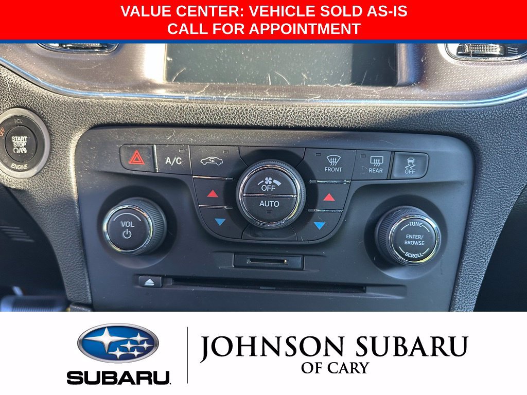 Used 2014 Dodge Charger SXT w/ Driver Confidence Group (AJG) AWD/4WD image 13