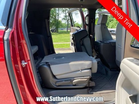 New 2026 Chevrolet Suburban LT w/ Comfort Package AWD/4WD image 45