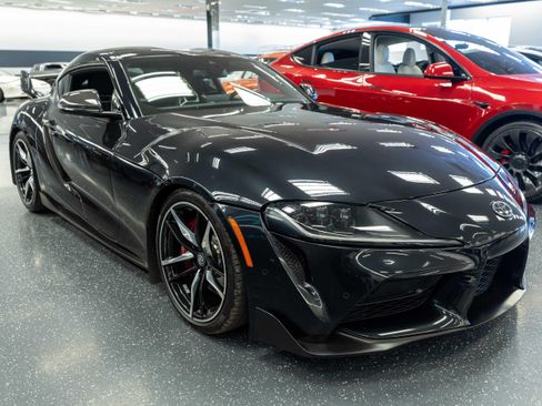 Used 2022 Toyota Supra Premium w/ Driver Assist Package RWD image 3