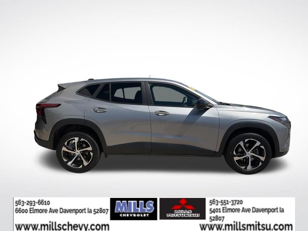 Used 2024 Chevrolet Trax RS FWD image 5
