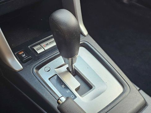 Used 2017 Subaru Forester 2.5i Premium w/ All-Weather Package image 30