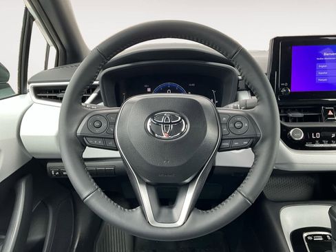 Used 2026 Toyota Corolla SE image 14