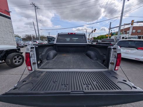 Used 2016 RAM 1500 Express image 17