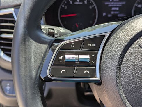 Certified 2022 Kia Seltos EX AWD/4WD image 30