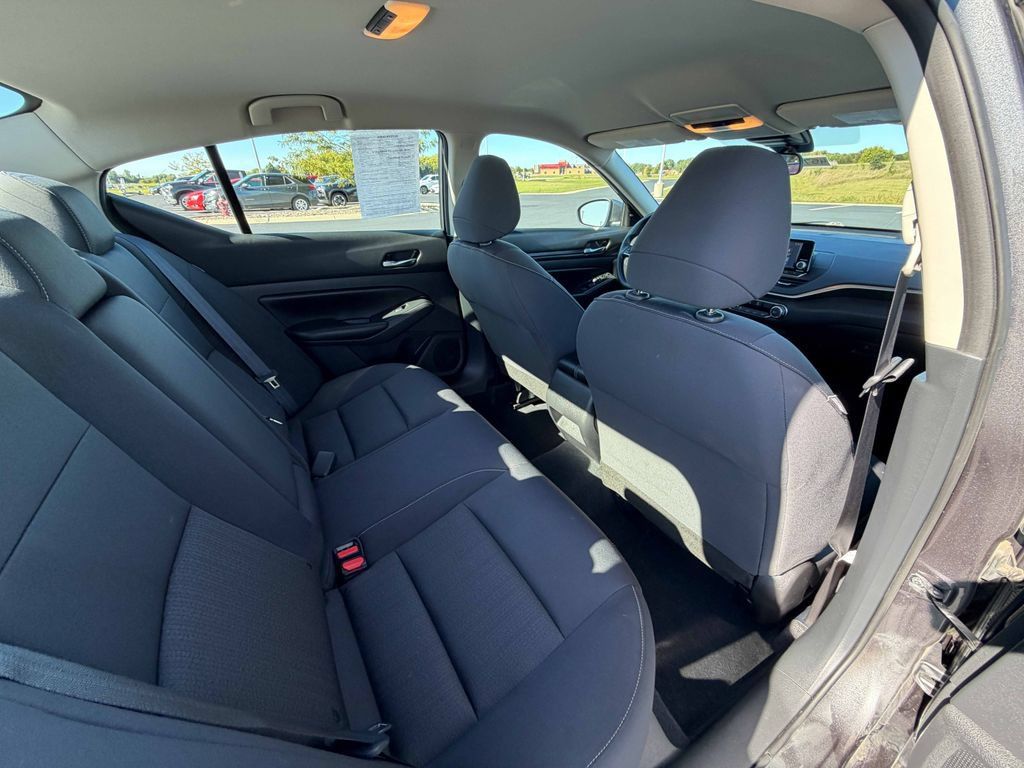 Used 2021 Nissan Altima 2.5 S w/ Driver Assist Package FWD image 23