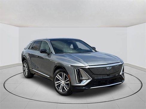 New 2025 Cadillac Lyriq Luxury image 1