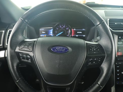 Used 2018 Ford Explorer Limited w/ Equipment Group 301A image 13