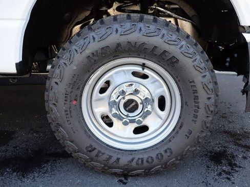 New 2026 Ford F350 4x4 SuperCab Super Duty image 12