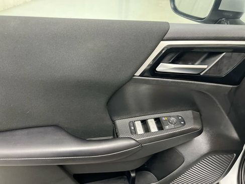 Used 2024 Mitsubishi Outlander ES AWD/4WD image 20