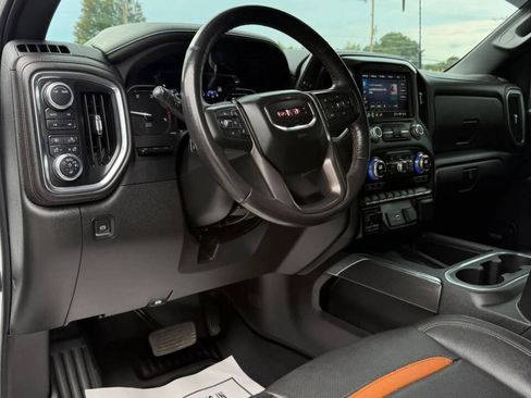 Used 2022 GMC Sierra 2500 AT4 w/ AT4 Premium Plus Package AWD/4WD image 15