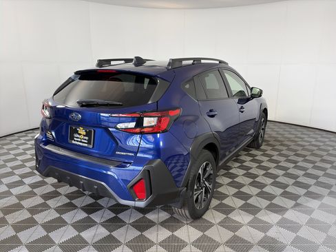 Used 2024 Subaru Crosstrek 2.0i Premium w/ Crosstrek Mirror Package image 10