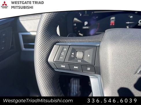 New 2026 Mitsubishi Outlander SEL FWD image 18