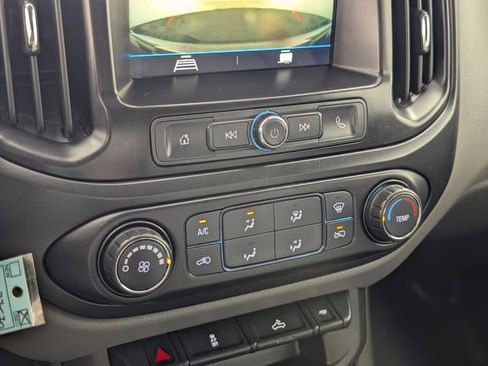 Used 2019 Chevrolet Colorado W/T w/ Custom Special Edition image 30