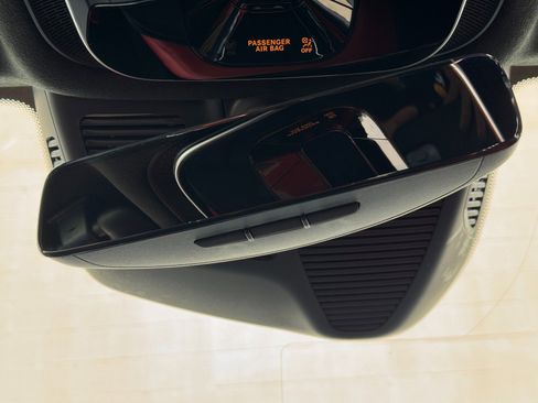 Used 2024 Mercedes-Benz AMG GT 63 image 38