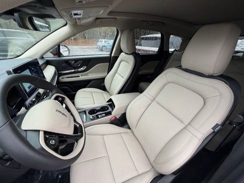 New 2026 Lincoln Corsair Reserve image 14