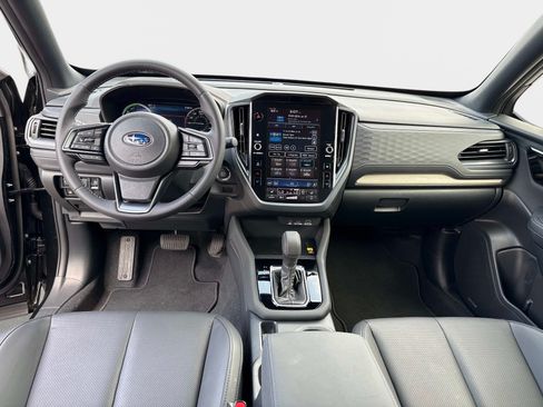 Used 2025 Subaru Forester Limited AWD/4WD image 19