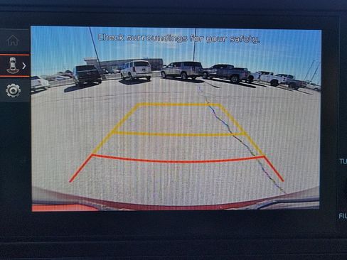 Used 2024 Kia Carnival LX image 14