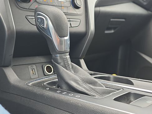 Used 2019 Ford Escape SE image 19