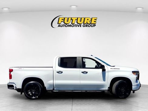 Used 2023 Chevrolet Silverado 1500 Custom w/ LPO, Dark Essentials Package AWD/4WD image 3