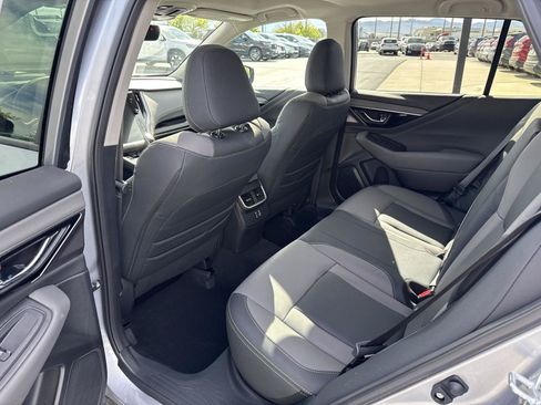 Used 2025 Subaru Outback Onyx Edition AWD/4WD image 20