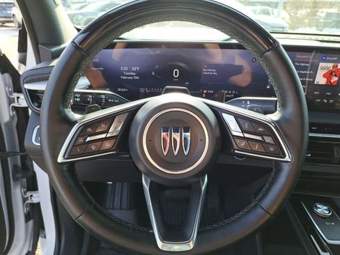 Used 2025 Buick Enclave Avenir w/ Super Cruise Package image 18